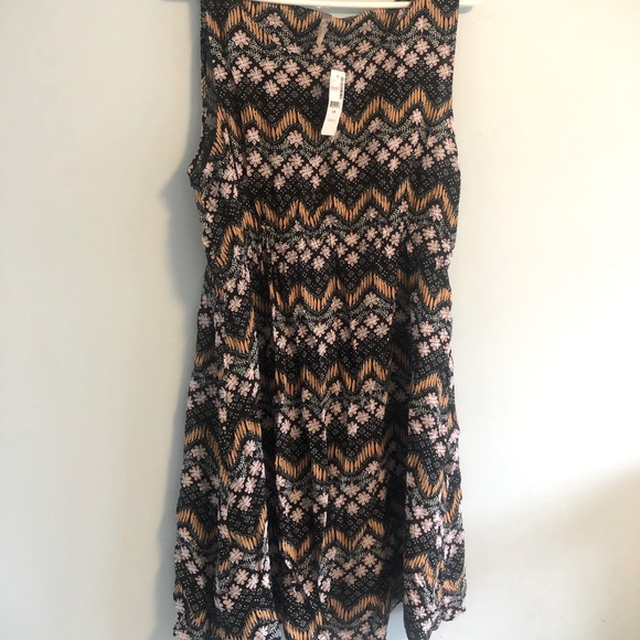 BNWT Thyme Maternity S Dress - Picture 1 of 3